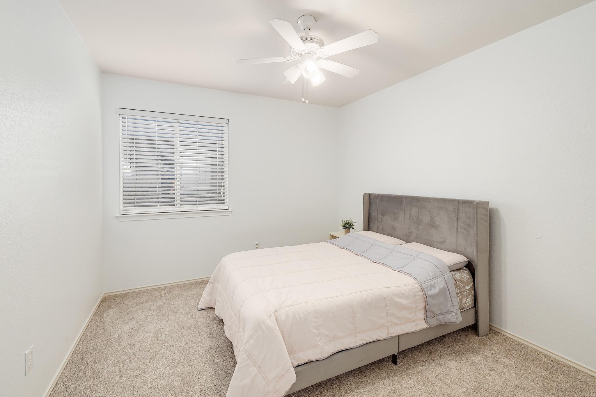 15629 Ecorio Dr Property Photo 20