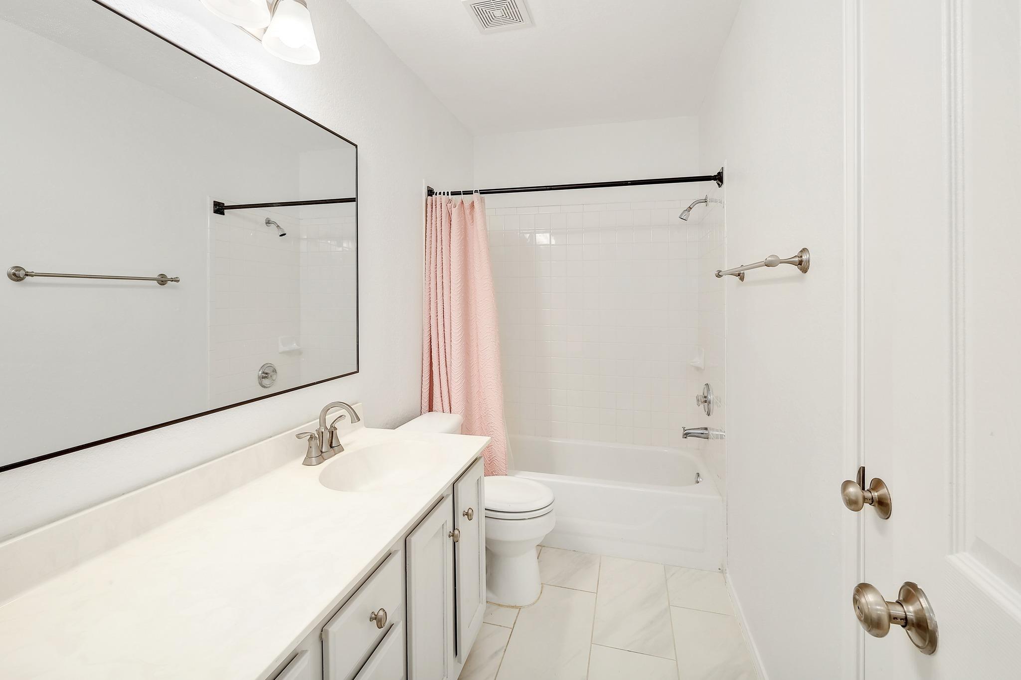 15629 Ecorio Dr Property Photo 22
