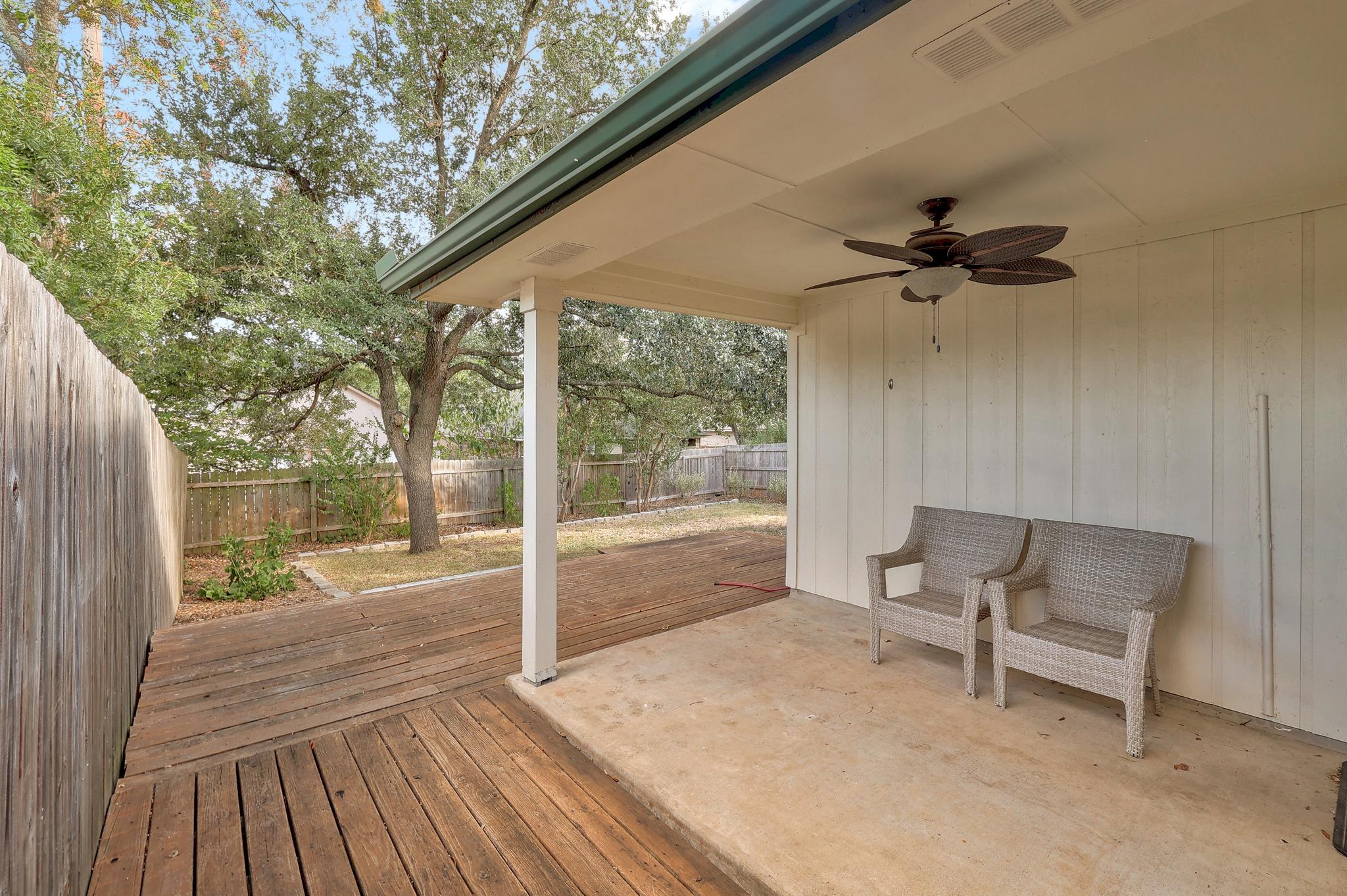 15629 Ecorio Dr Property Photo 24