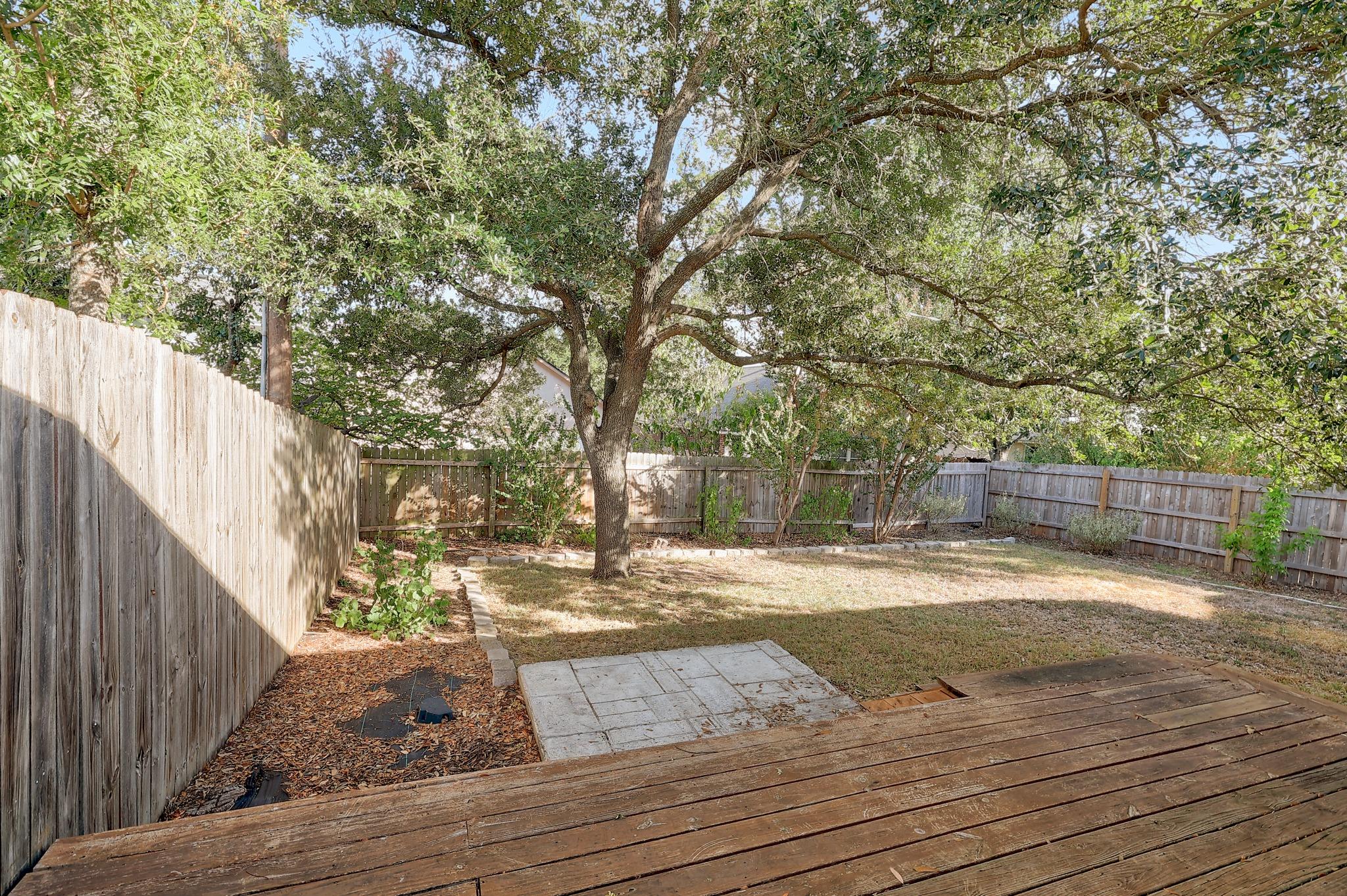 15629 Ecorio Dr Property Photo 26