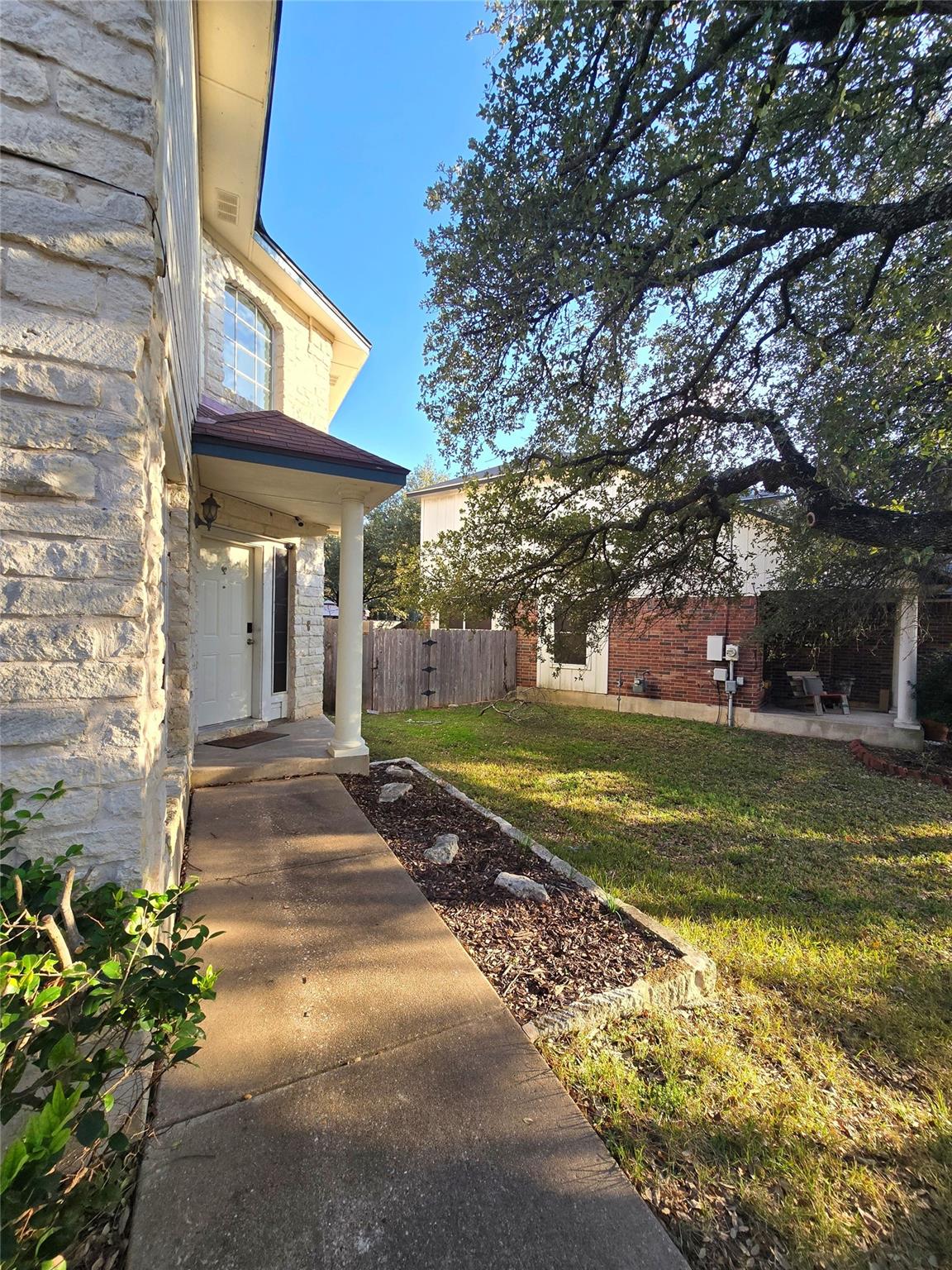 8336 Alvin High Ln Property Photo 2