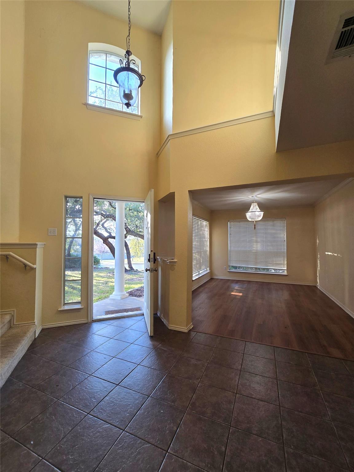 8336 Alvin High Ln Property Photo 4