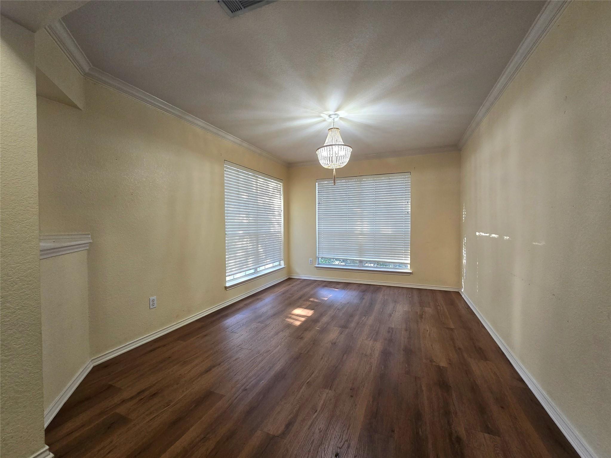 8336 Alvin High Ln Property Photo 9