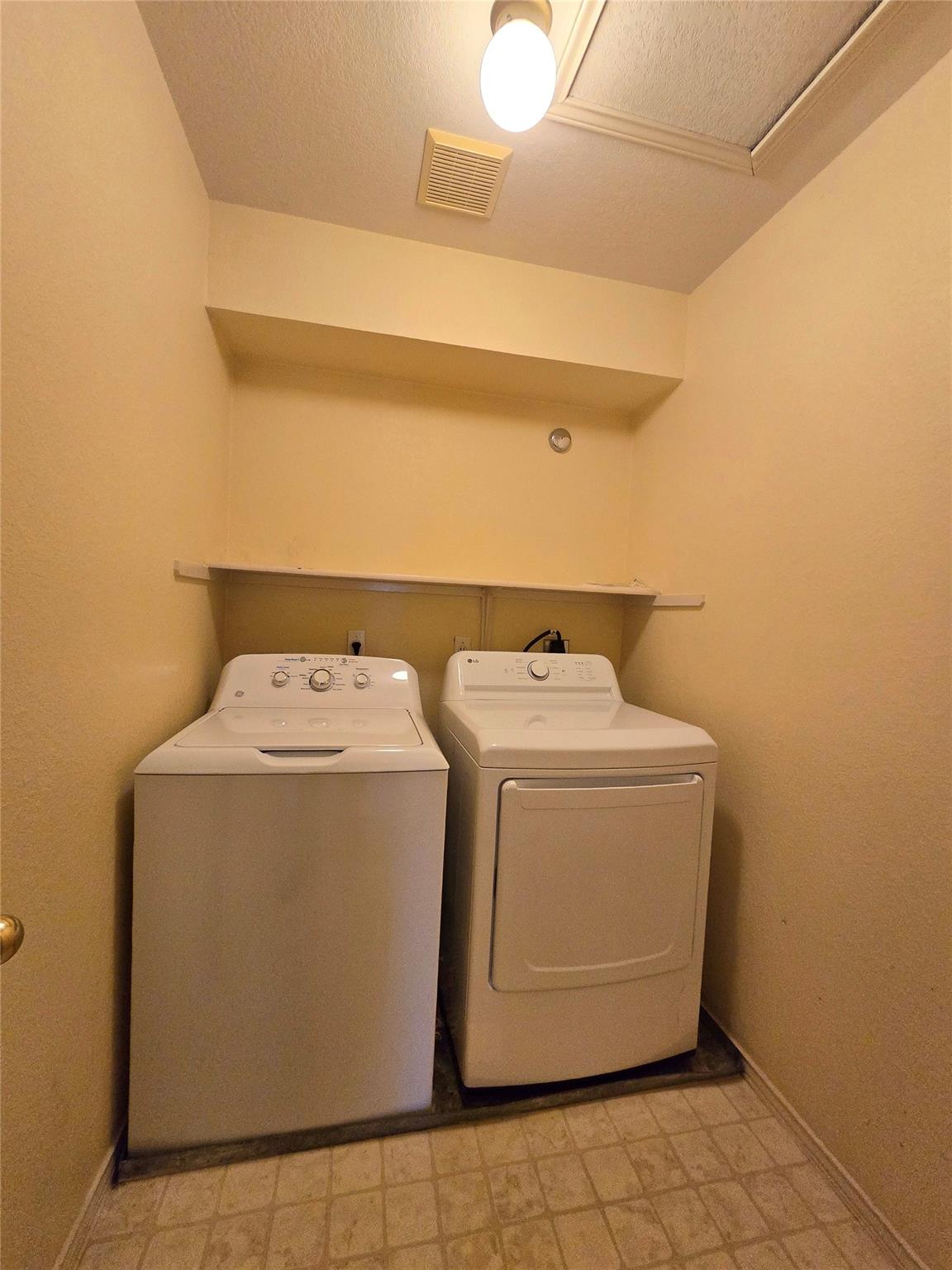 8336 Alvin High Ln Property Photo 21