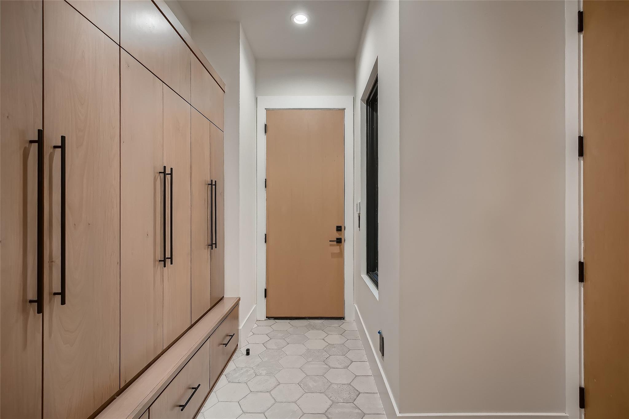 6412 Lantern View Dr Property Photo 18