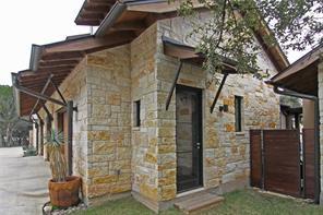 7080 Comanche Trl #- Garage Apartment Property Photo 3