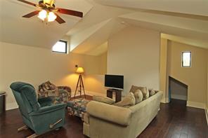 7080 Comanche Trl #- Garage Apartment Property Photo 4