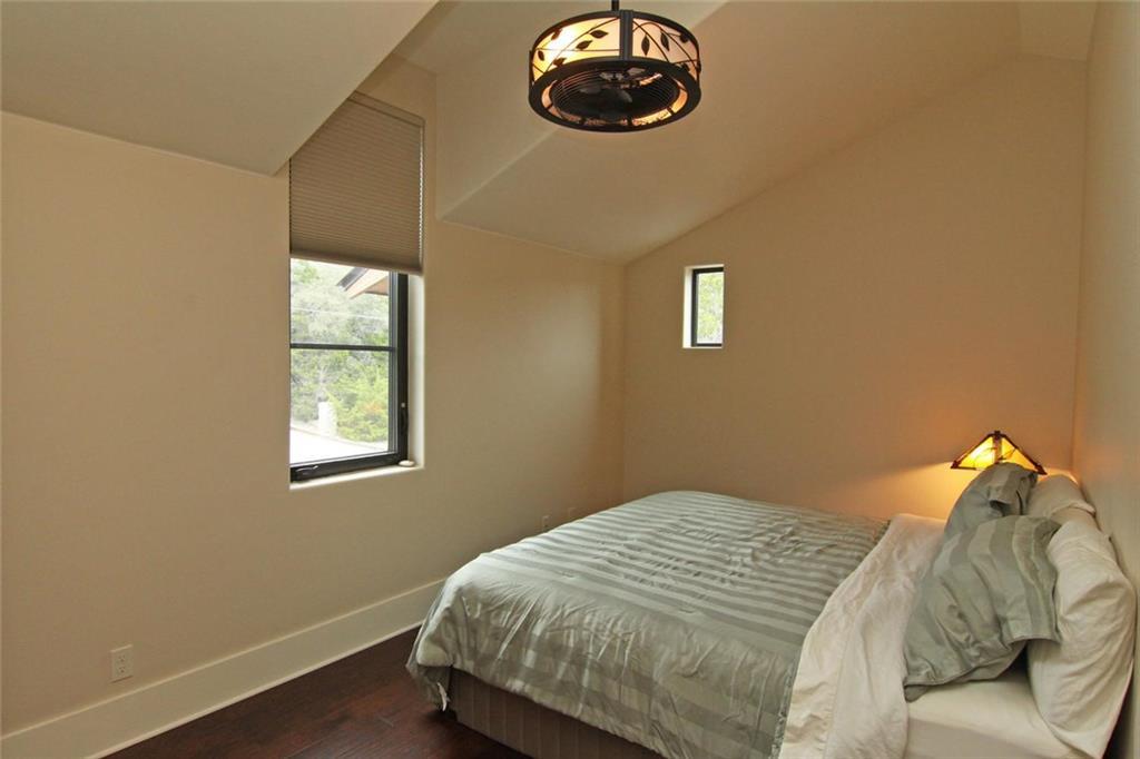 7080 Comanche Trl #- Garage Apartment Property Photo 8