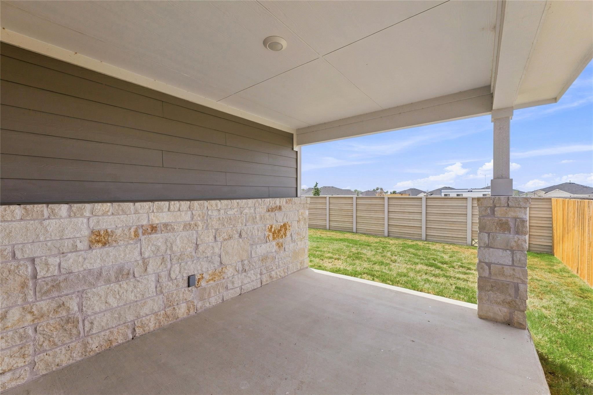 17197 Purple Top Ln Property Photo 34