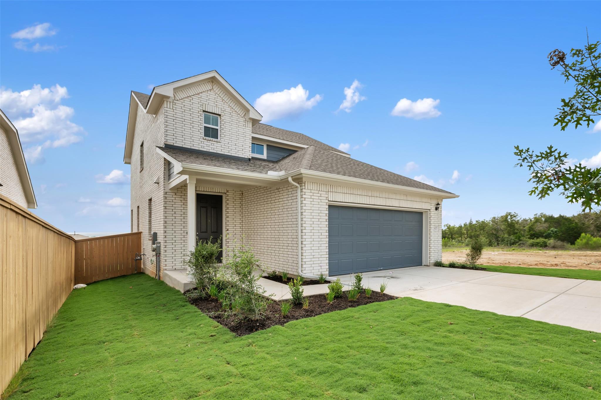 127 Holzinger Bnd Property Photo 1