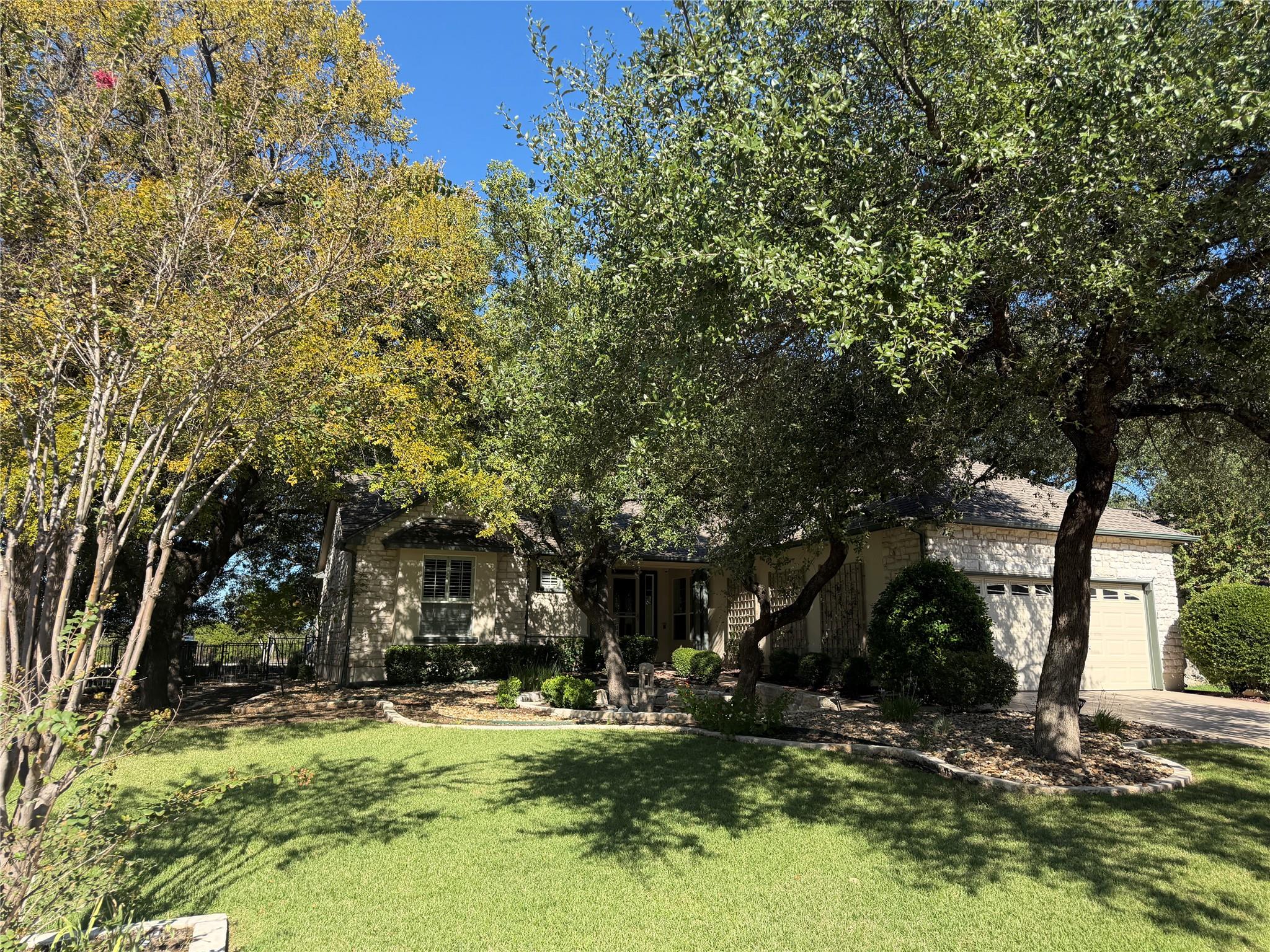 104 Saddle Trl Property Photo 1