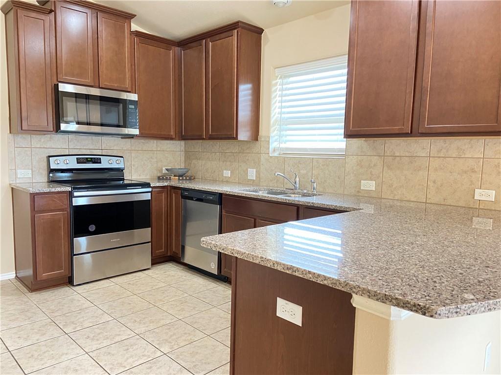 16721 Bridgefarmer Blvd Property Photo