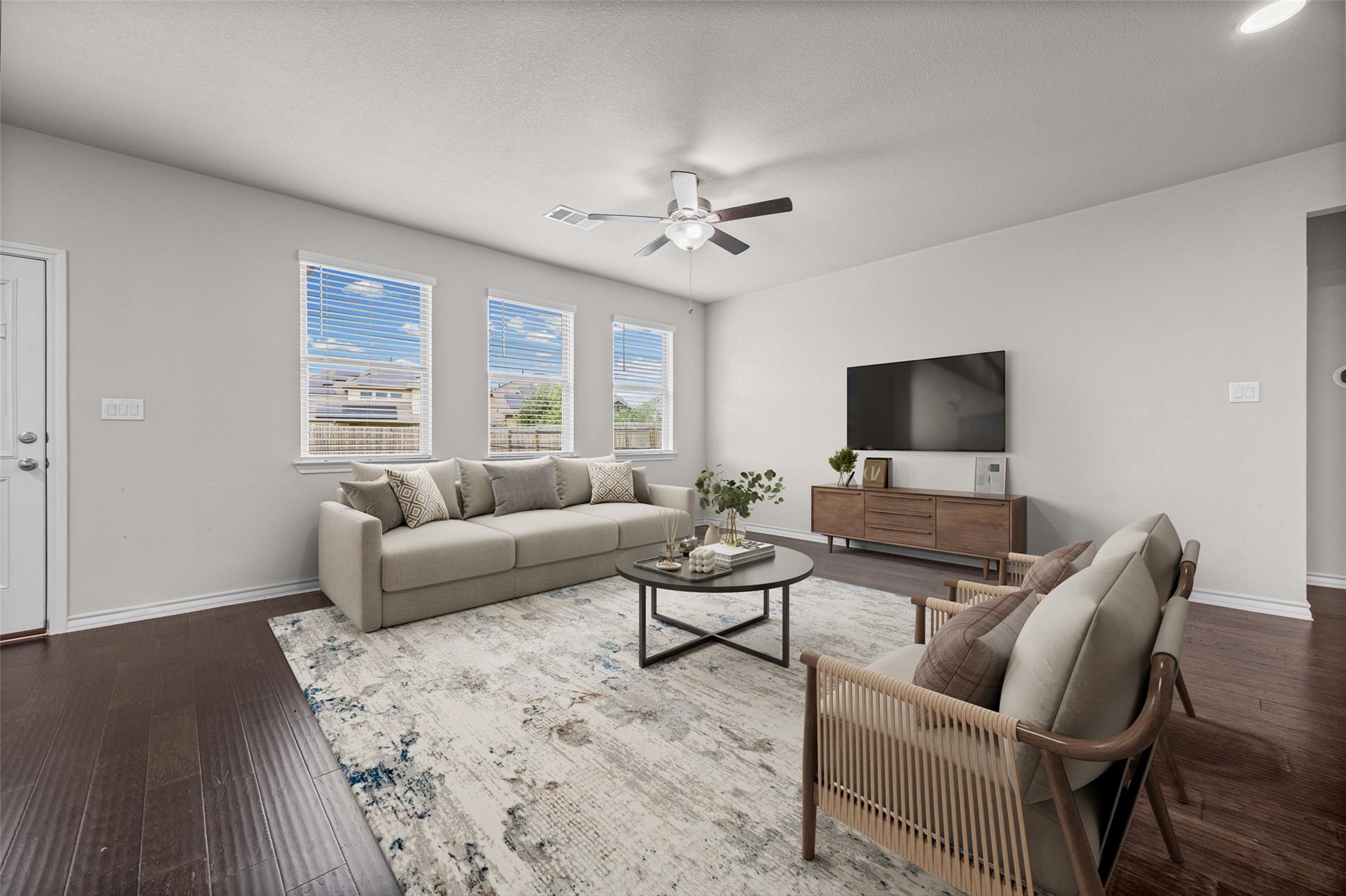 7608 Lombardy Loop Property Photo 7