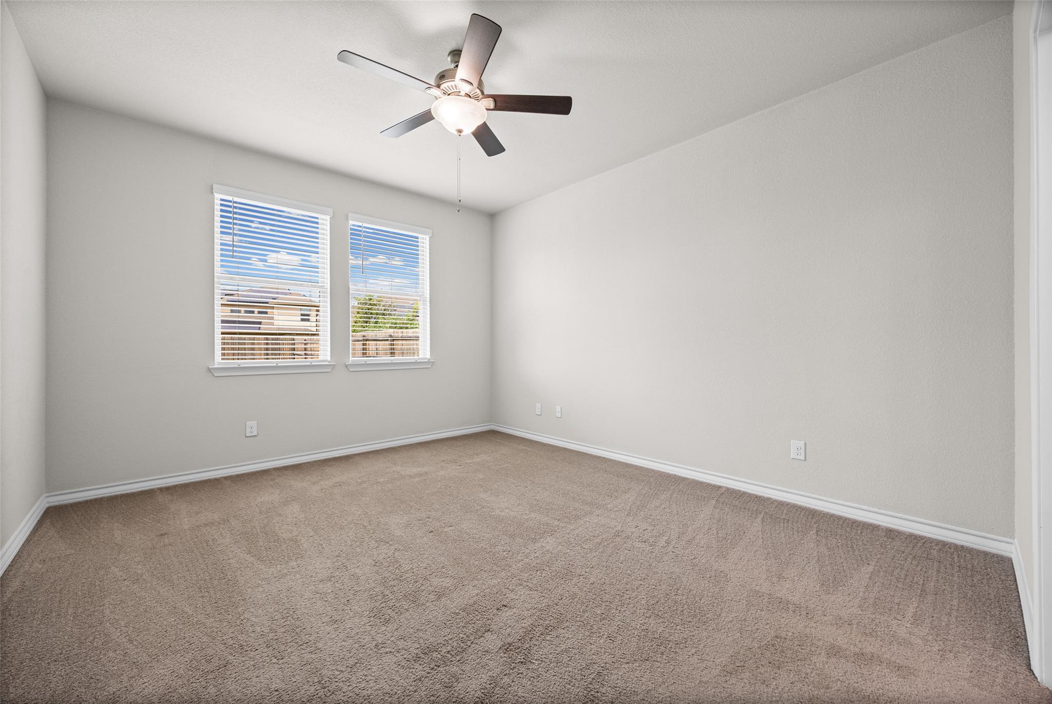 7608 Lombardy Loop Property Photo 15