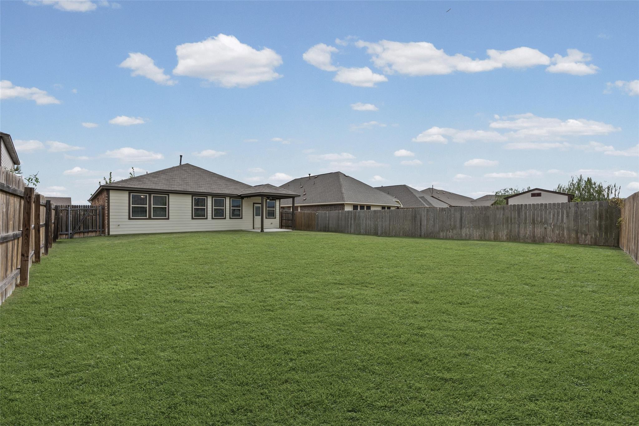 7608 Lombardy Loop Property Photo 27