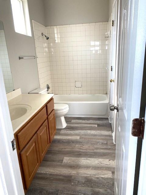 7508 Lazy Creek Dr A Property Photo 6
