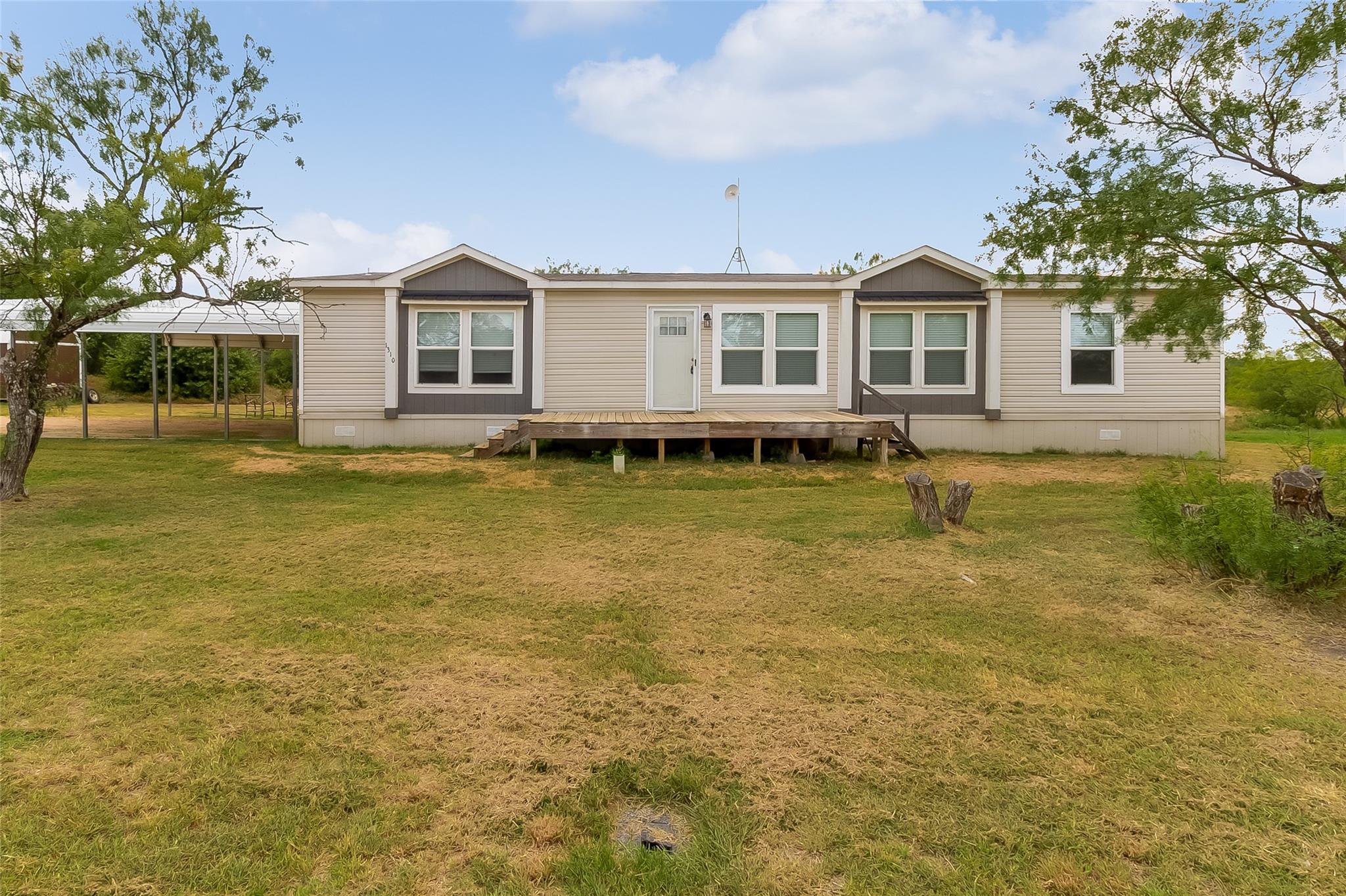 1310 Industrial Blvd Property Photo 2