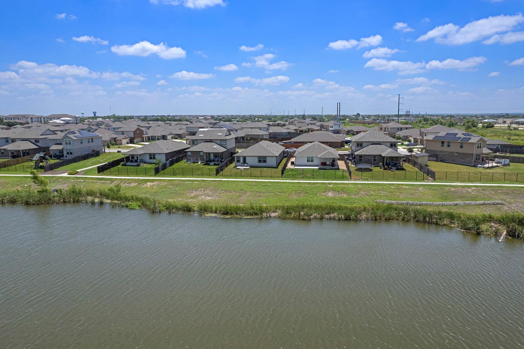 13506 Rosebud Isle Dr Property Photo 2