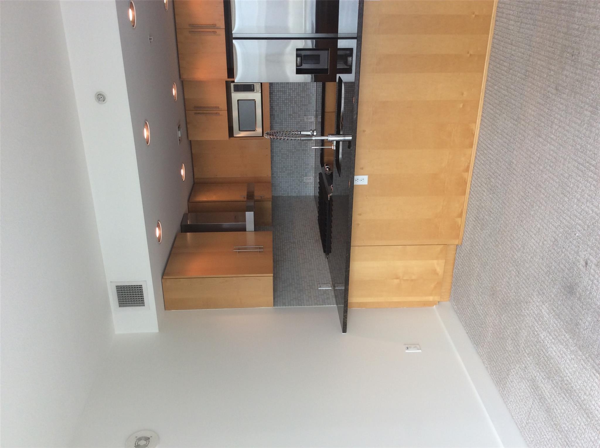 300 Bowie St #902 Property Photo 8