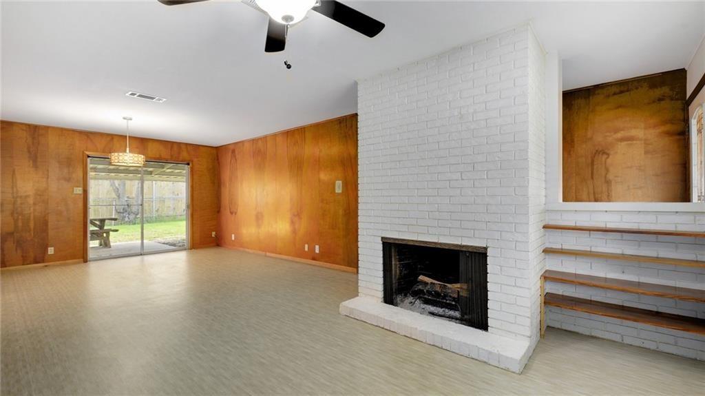 703 Buckingham Cir Property Photo 3