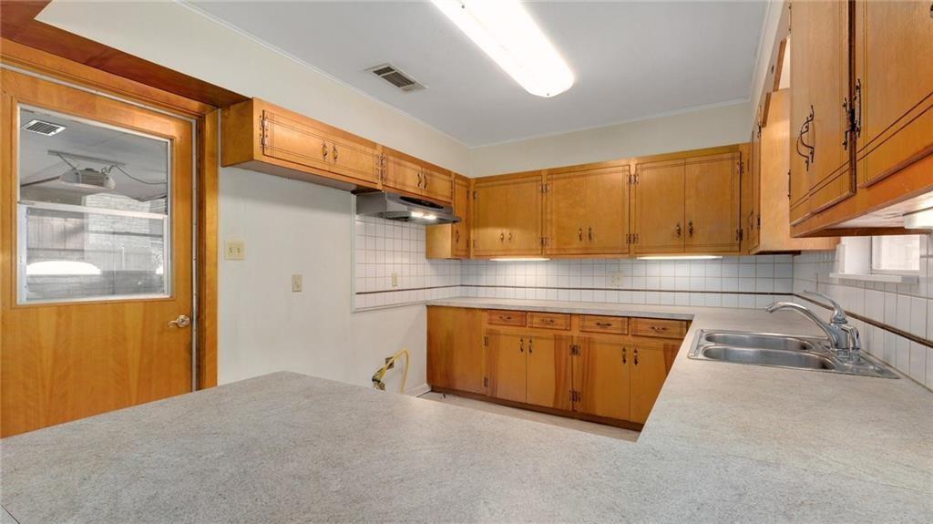 703 Buckingham Cir Property Photo 11