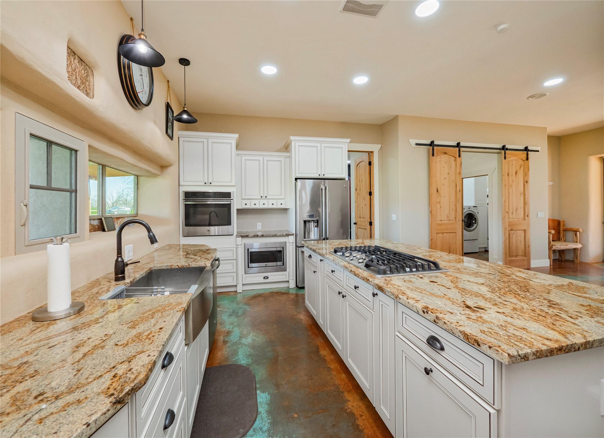 342 Private Road 4295 Property Photo 13