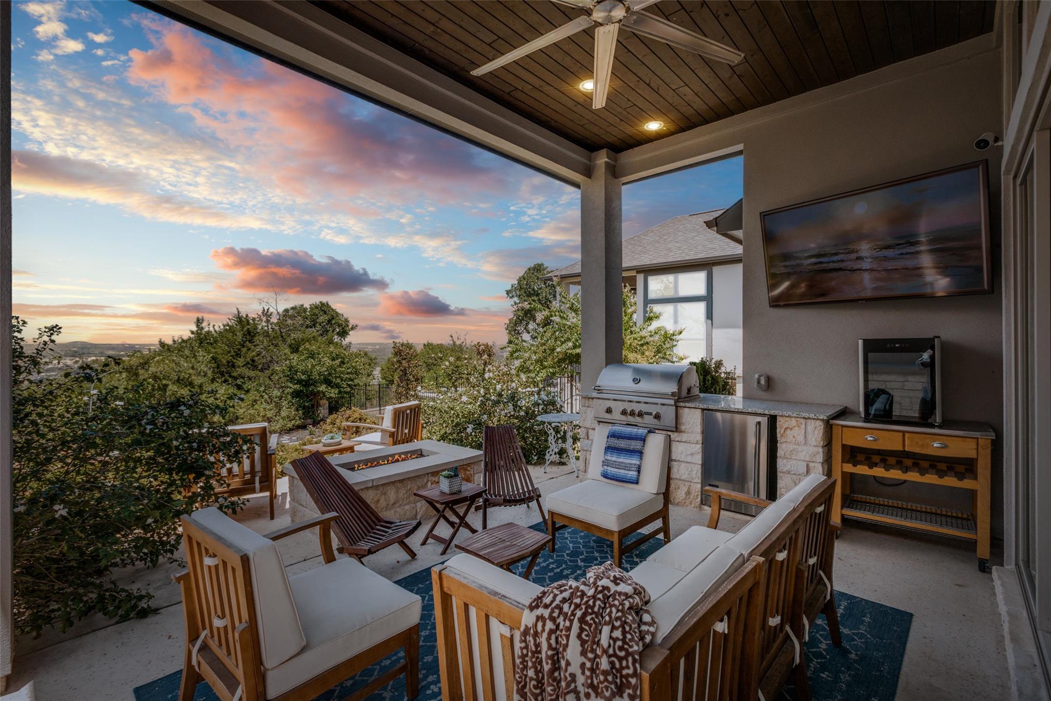 765 Faith Dr Property Photo 1