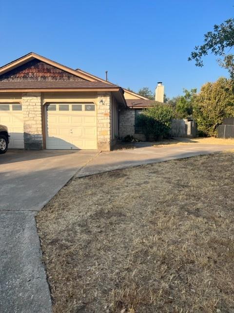 112 Verna Spur #a Property Photo 1
