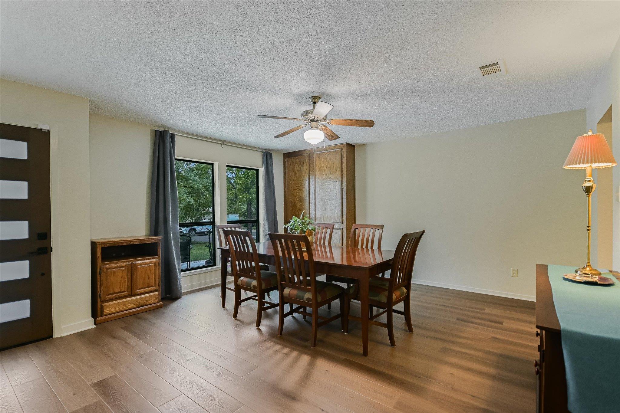11509 Heathrow Dr Property Photo 6
