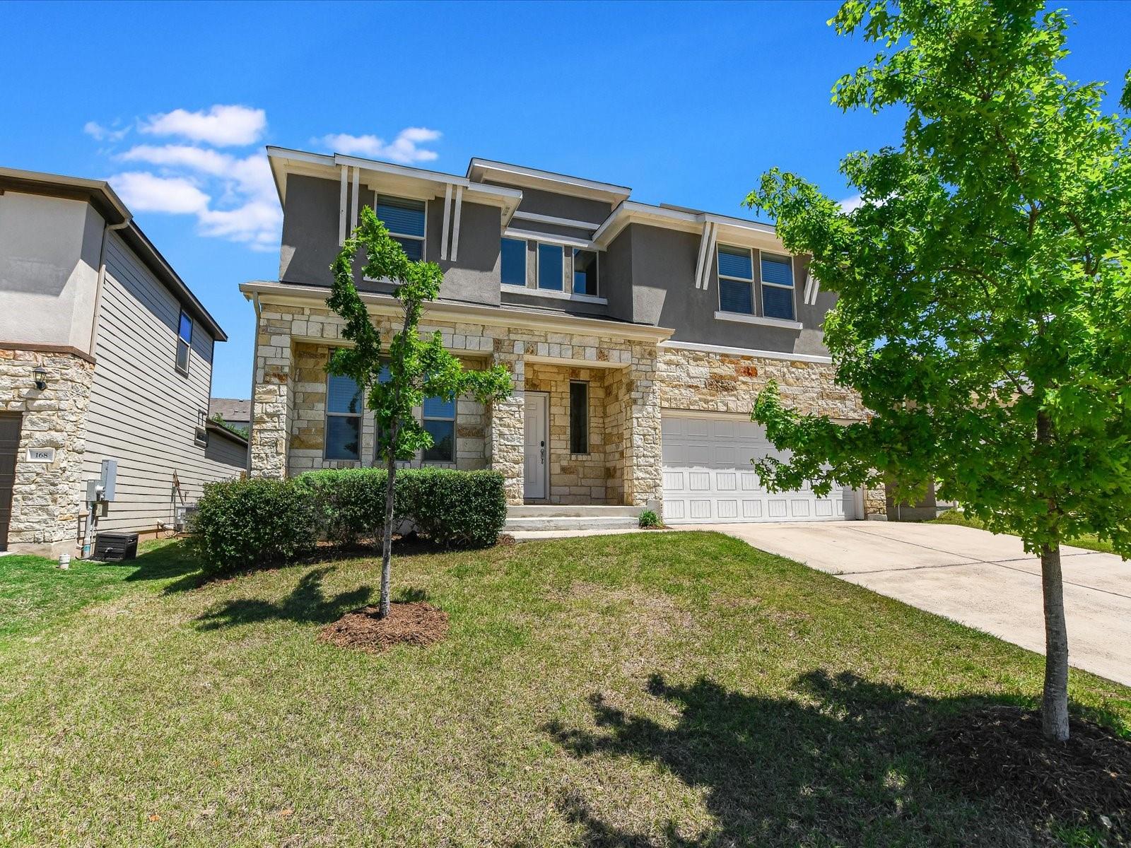 Liberty Hill Middle Real Estate Listings Main Image