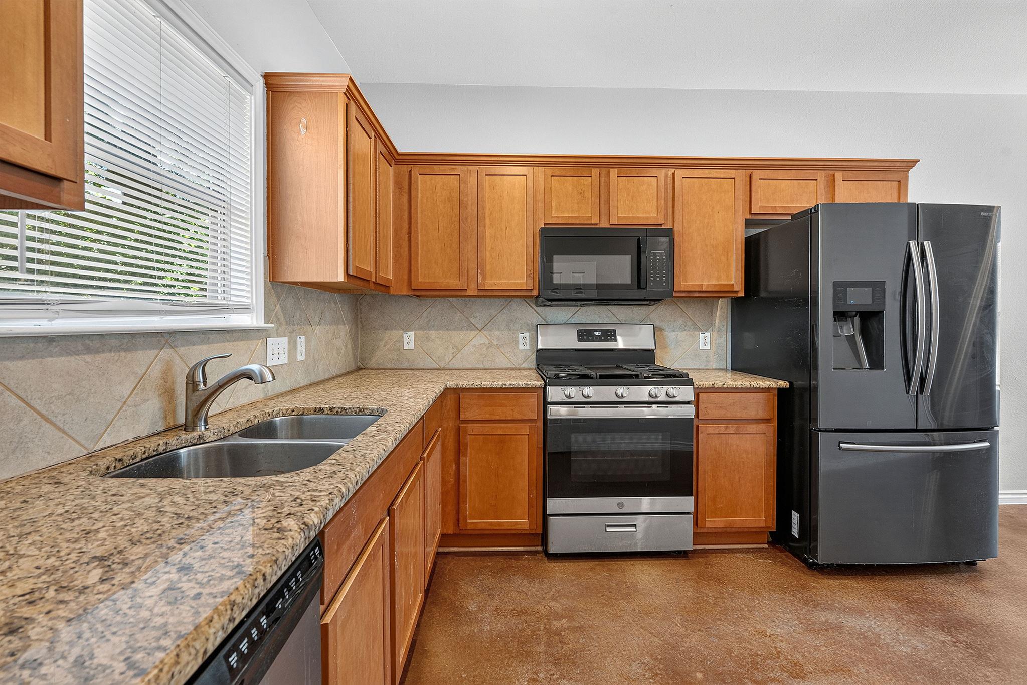5707 Woodrow Ave #b Property Photo 4