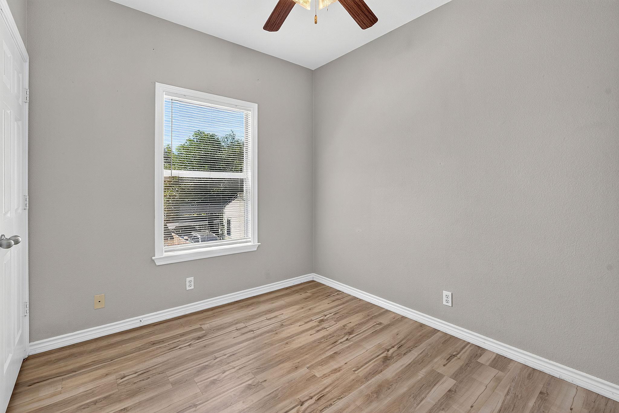 5707 Woodrow Ave #b Property Photo 8