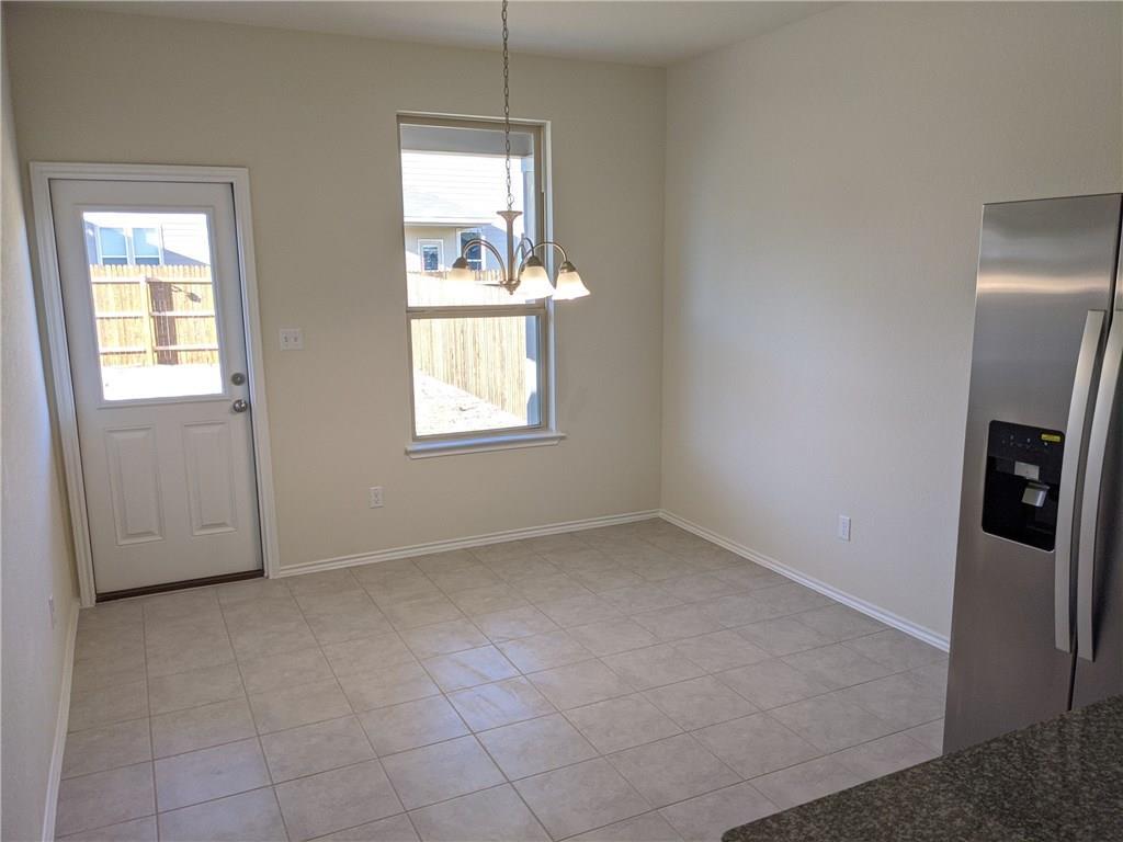1013 Cliffbrake Way Property Photo 5