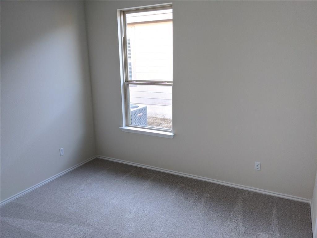1013 Cliffbrake Way Property Photo 12
