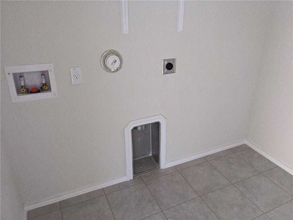 1013 Cliffbrake Way Property Photo 14