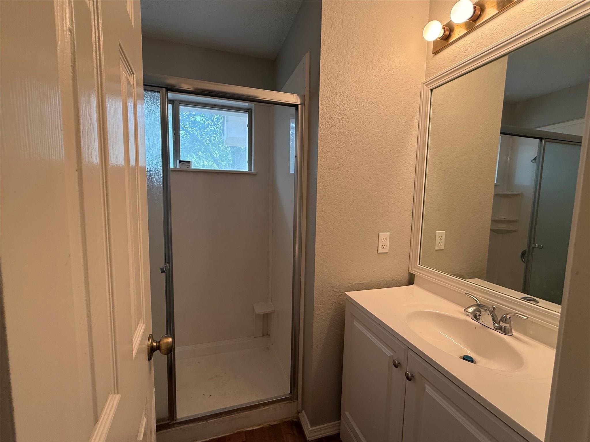 16801 Langland Rd Property Photo 12