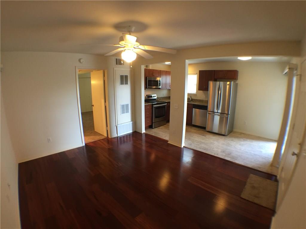 2703 Swisher St 206a Property Photo 5