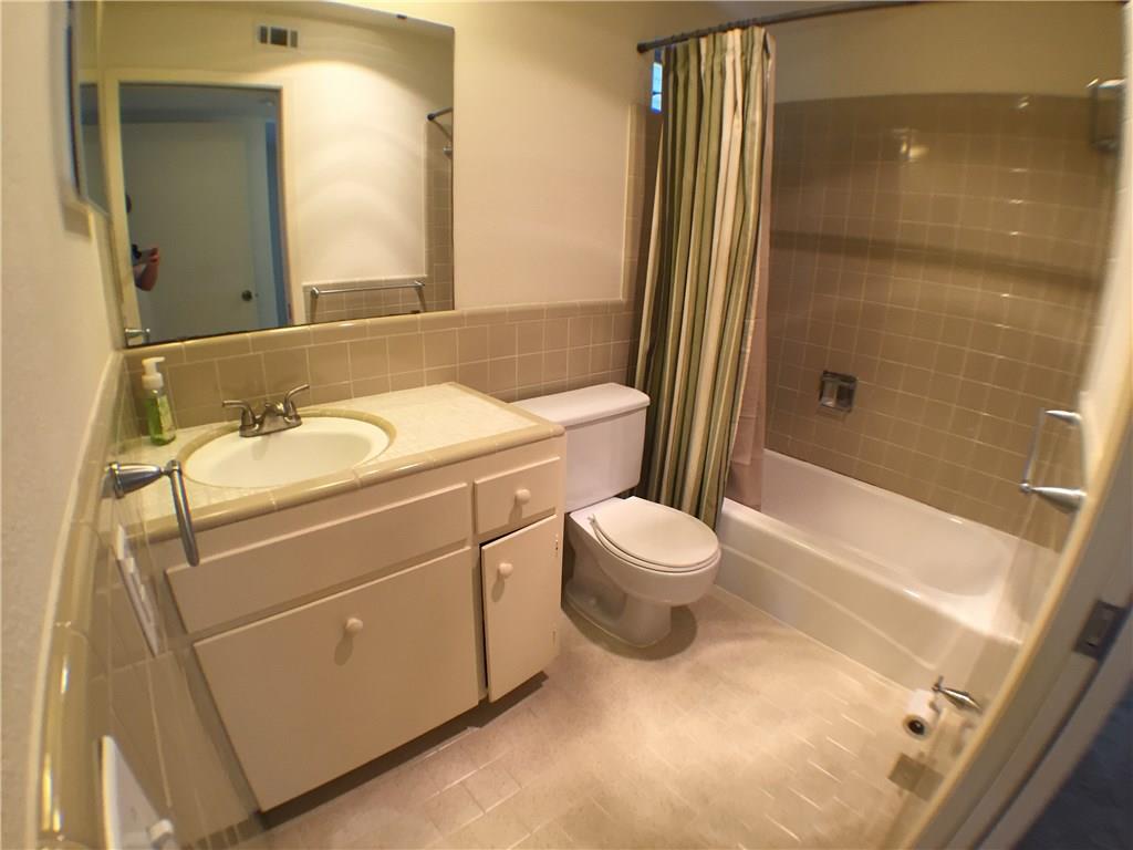 2703 Swisher St 206a Property Photo 17