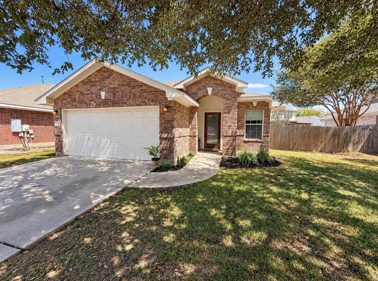 3923 Bonnie Ln Property Photo 3