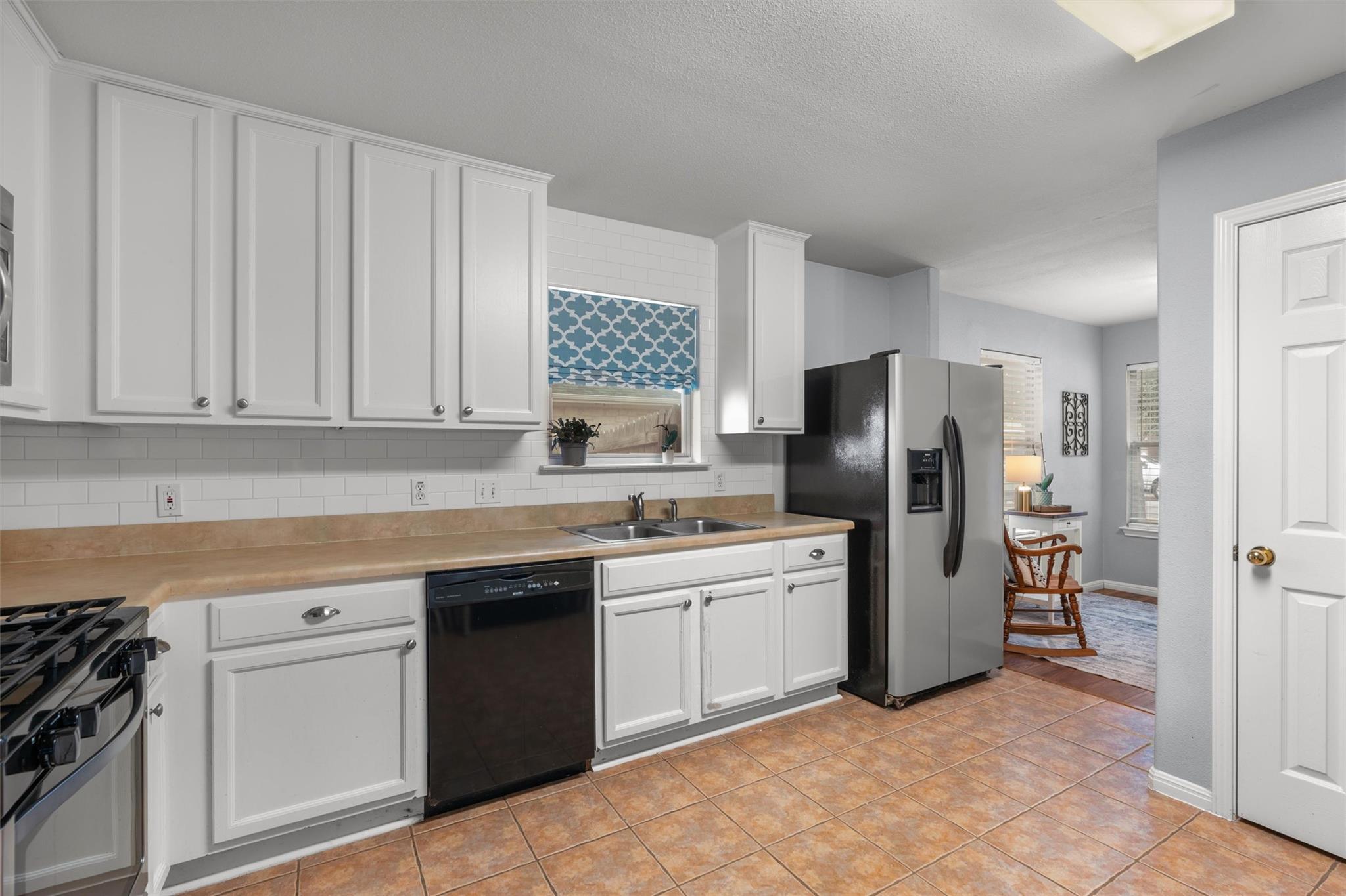 3923 Bonnie Ln Property Photo 9