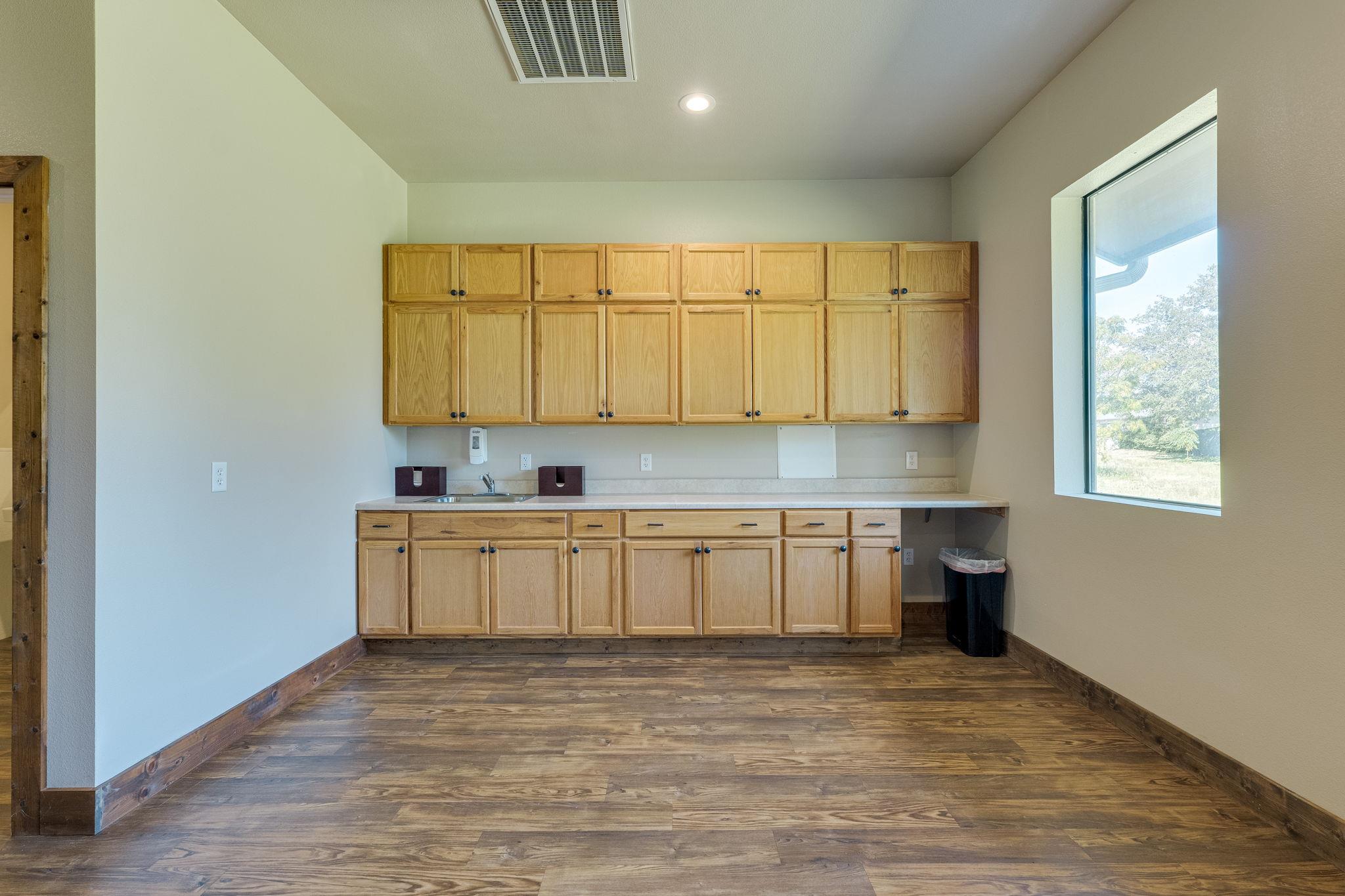 1907 Cypress Creek Rd #107 & 108 Property Photo 13