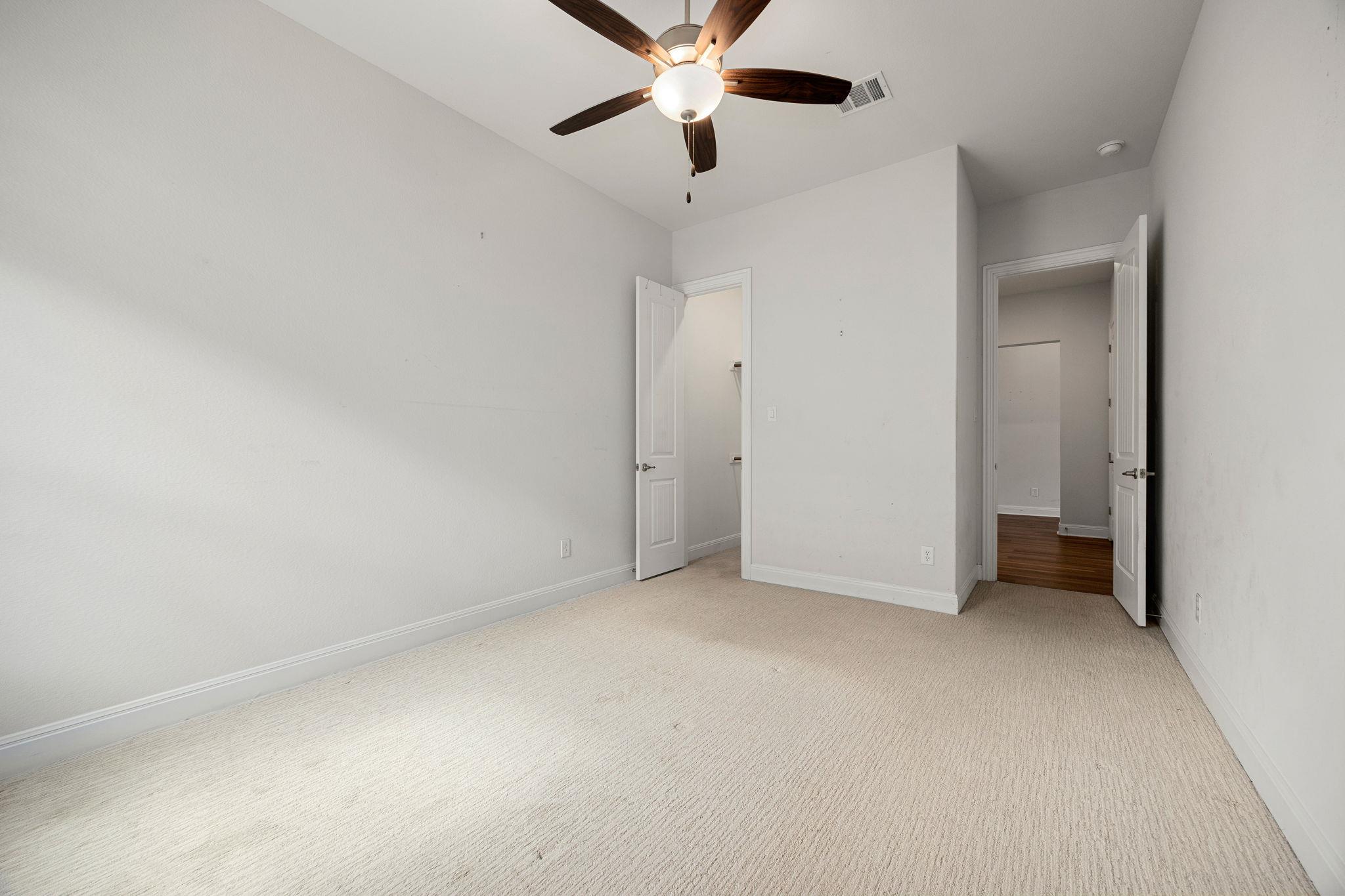 602 Pulitzer Dr Property Photo 24