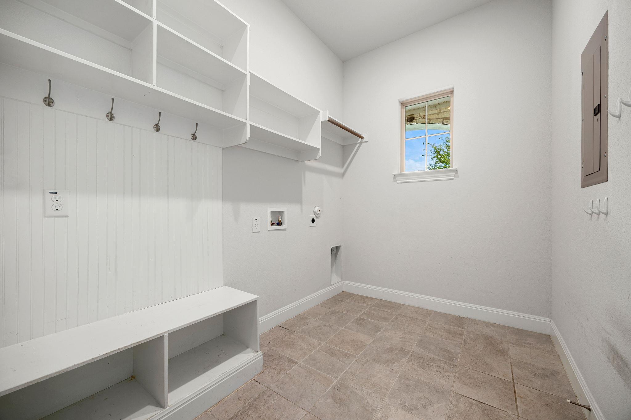 602 Pulitzer Dr Property Photo 27