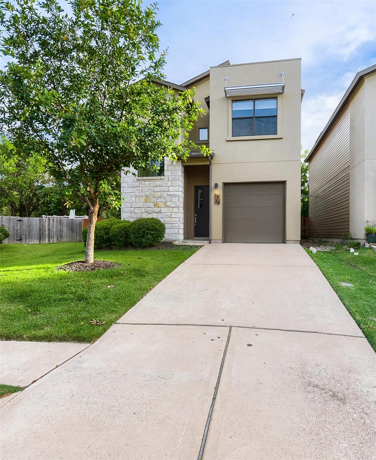 1123 Blair Way Property Photo 1