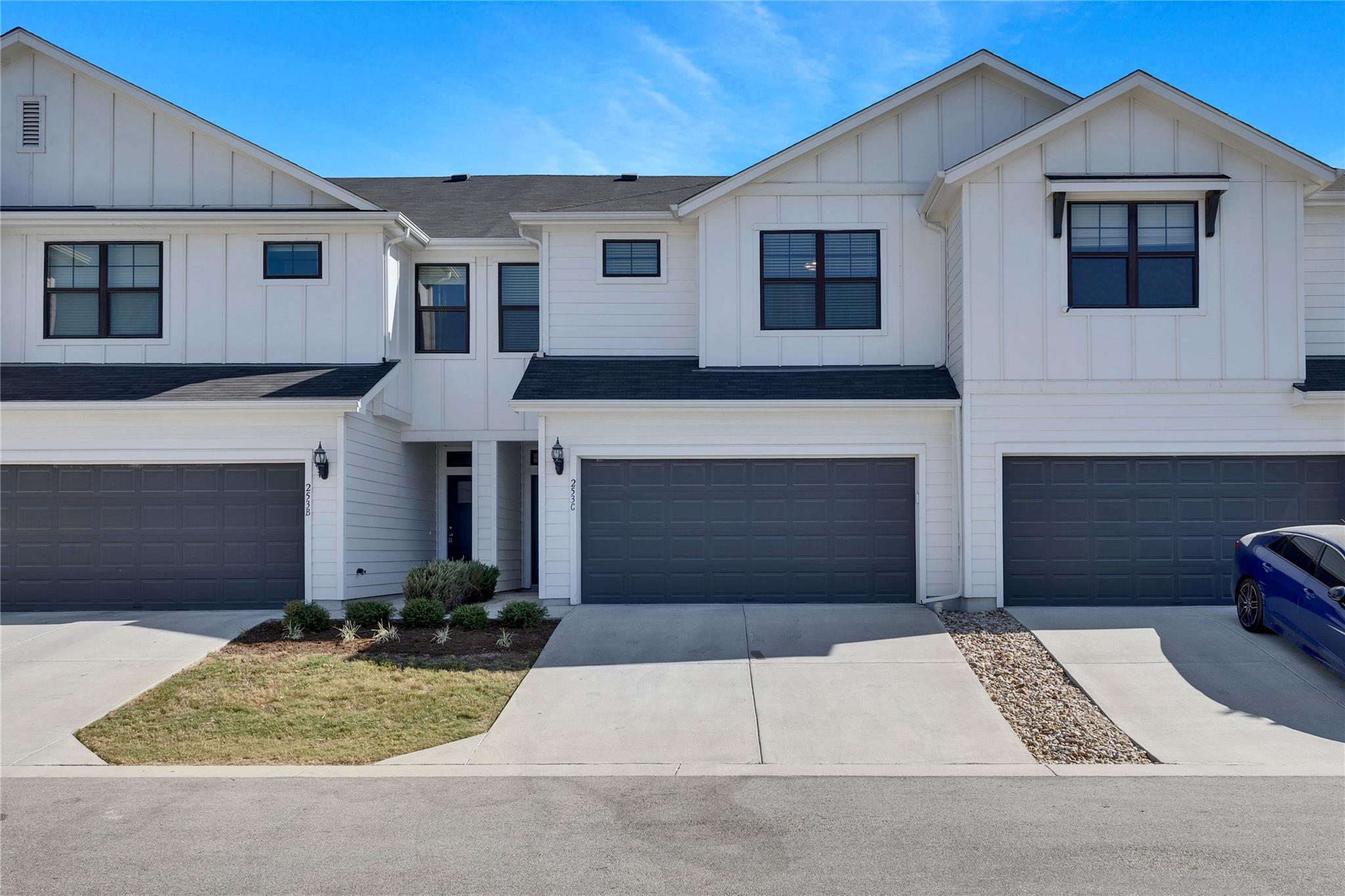 253 Fieldwood Dr #c Property Photo 1