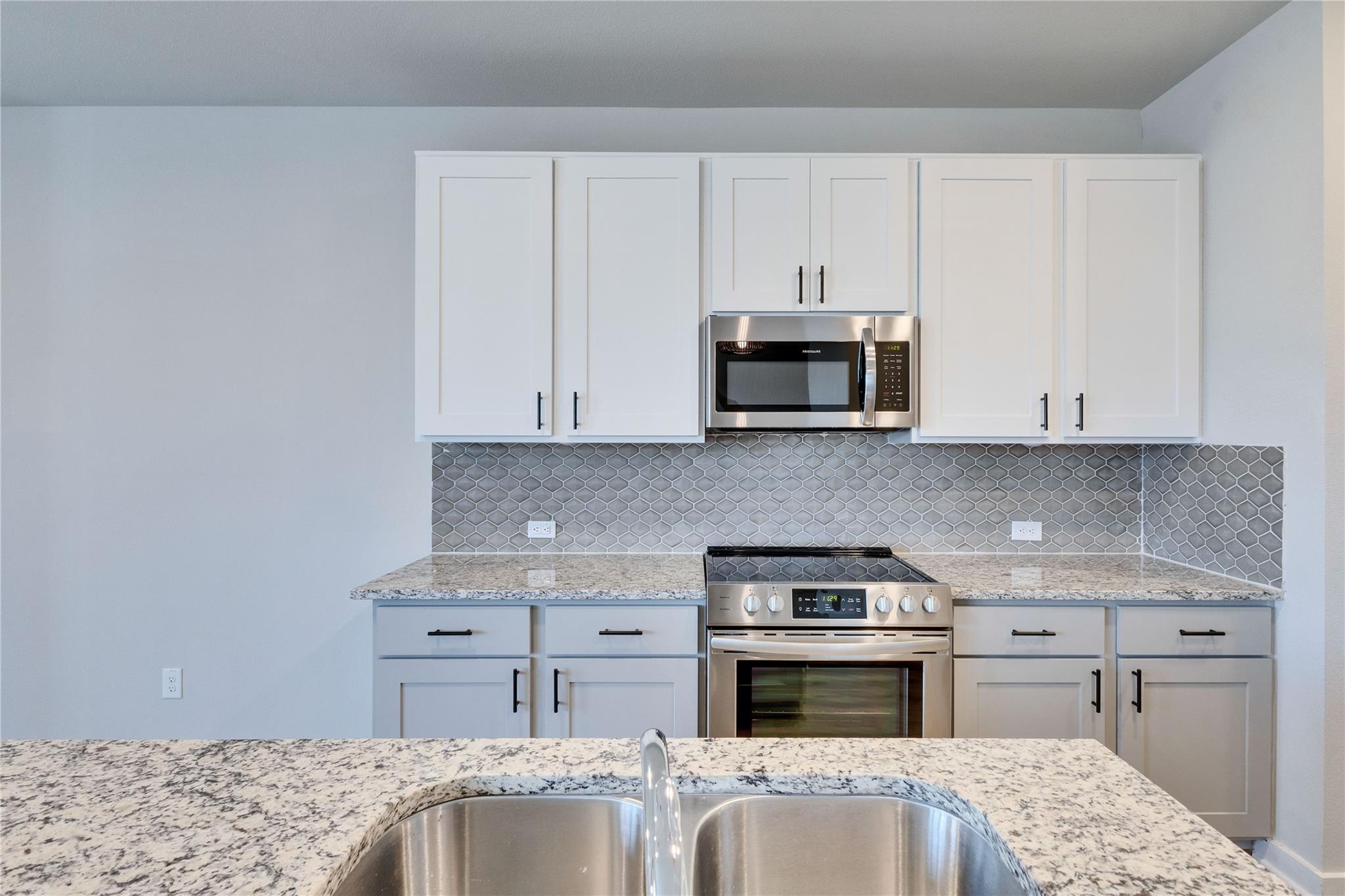 253 Fieldwood Dr #c Property Photo 9