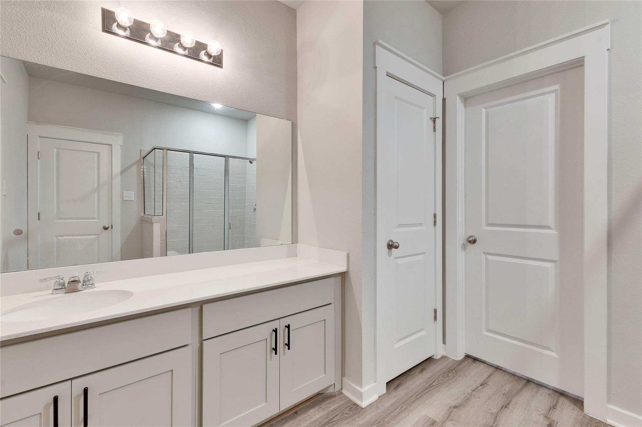 253 Fieldwood Dr #c Property Photo 14