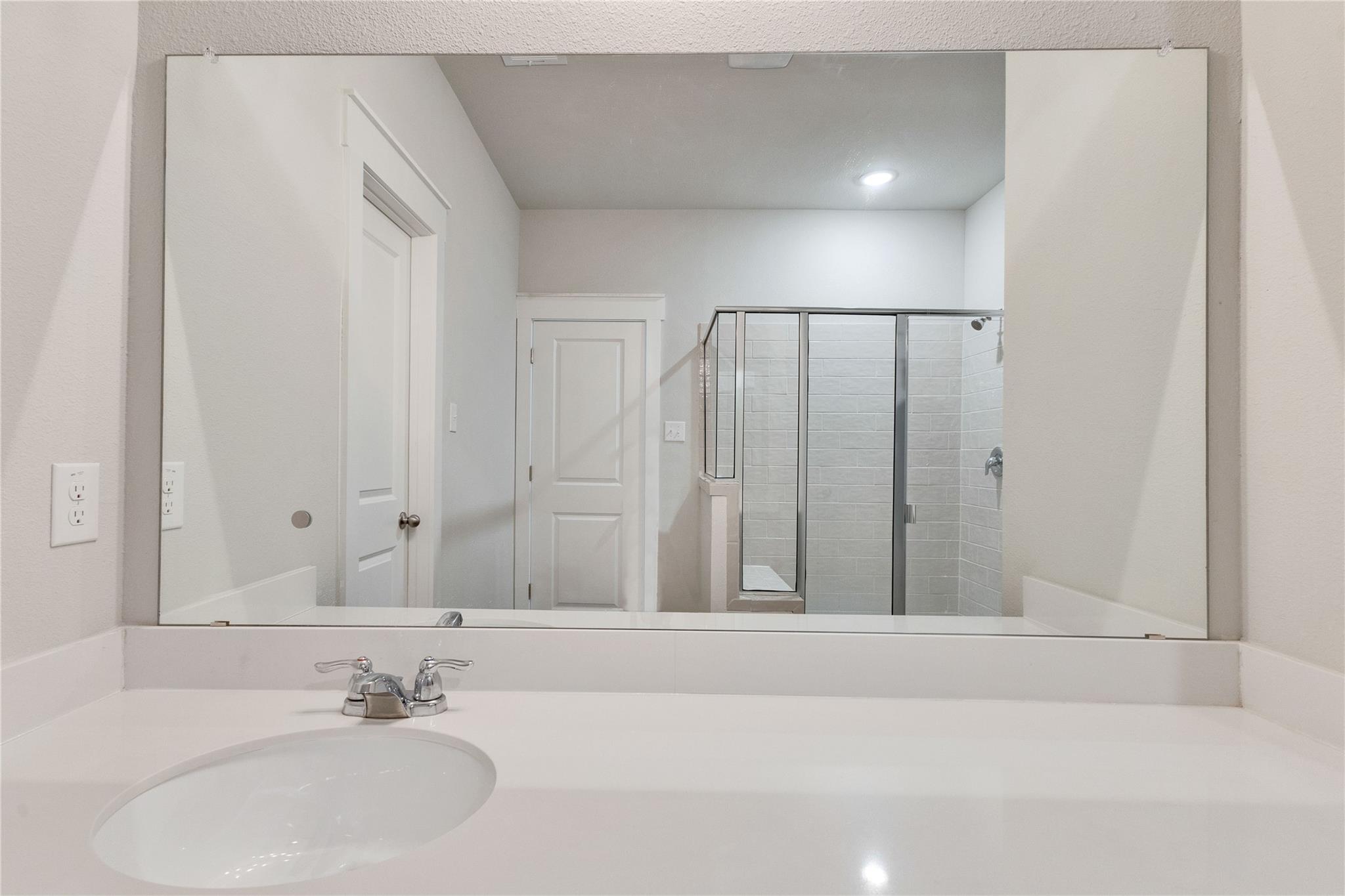 253 Fieldwood Dr #c Property Photo 15