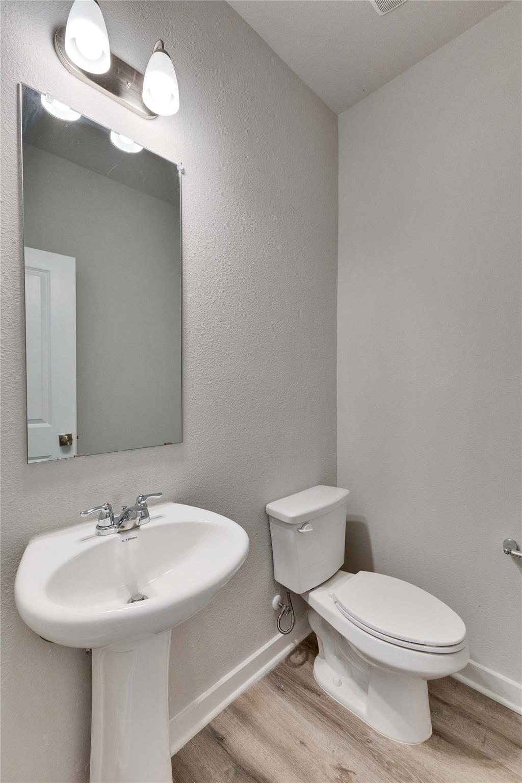 253 Fieldwood Dr #c Property Photo 25