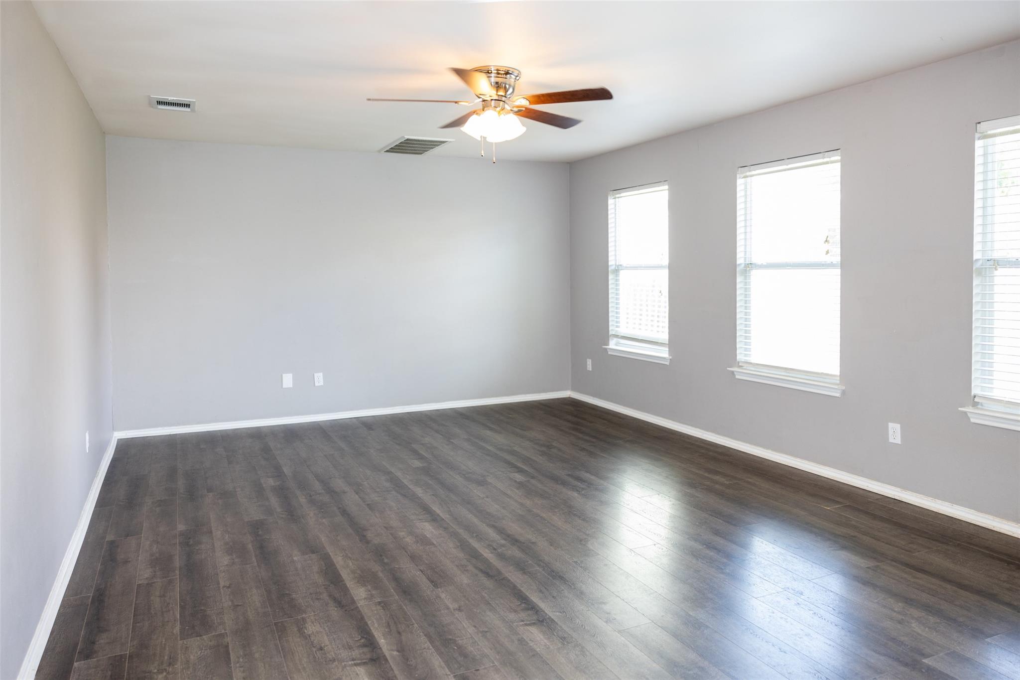 3931 Bonnie Ln Property Photo 8